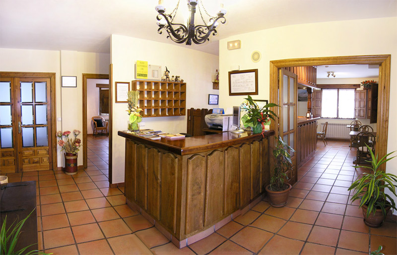 Recepcion | Hotel San Roque Santillana