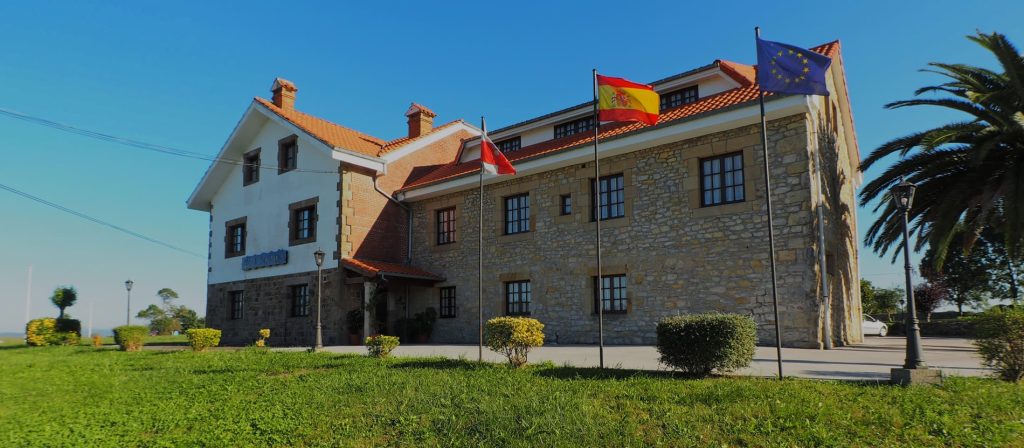 Fachada | Hotel San Roque Santillana